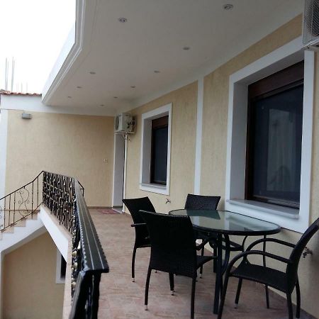 Gougousis Apartments Kaloyiros Exterior foto